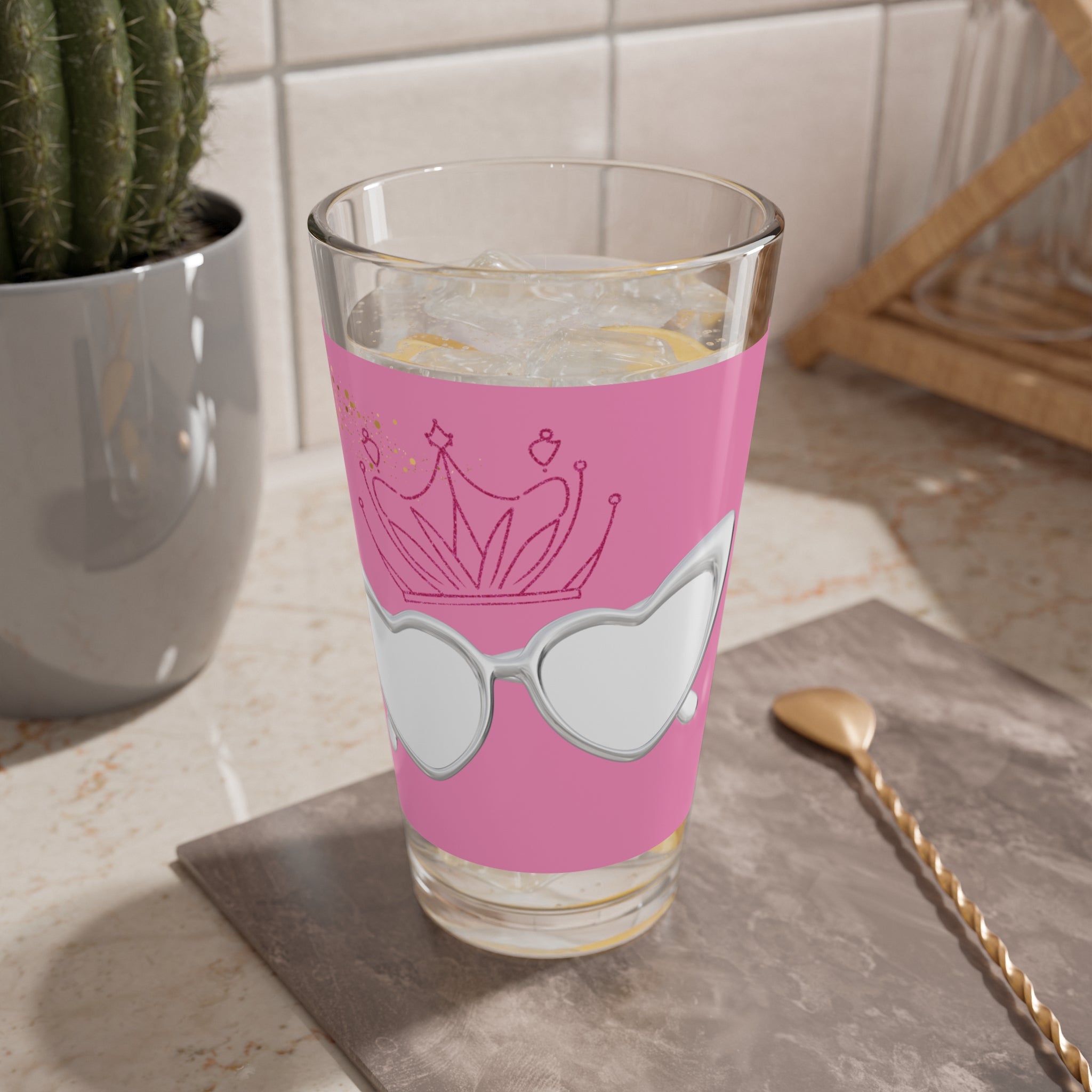 👑 50s Vintage Glam Glass – Queen Glass