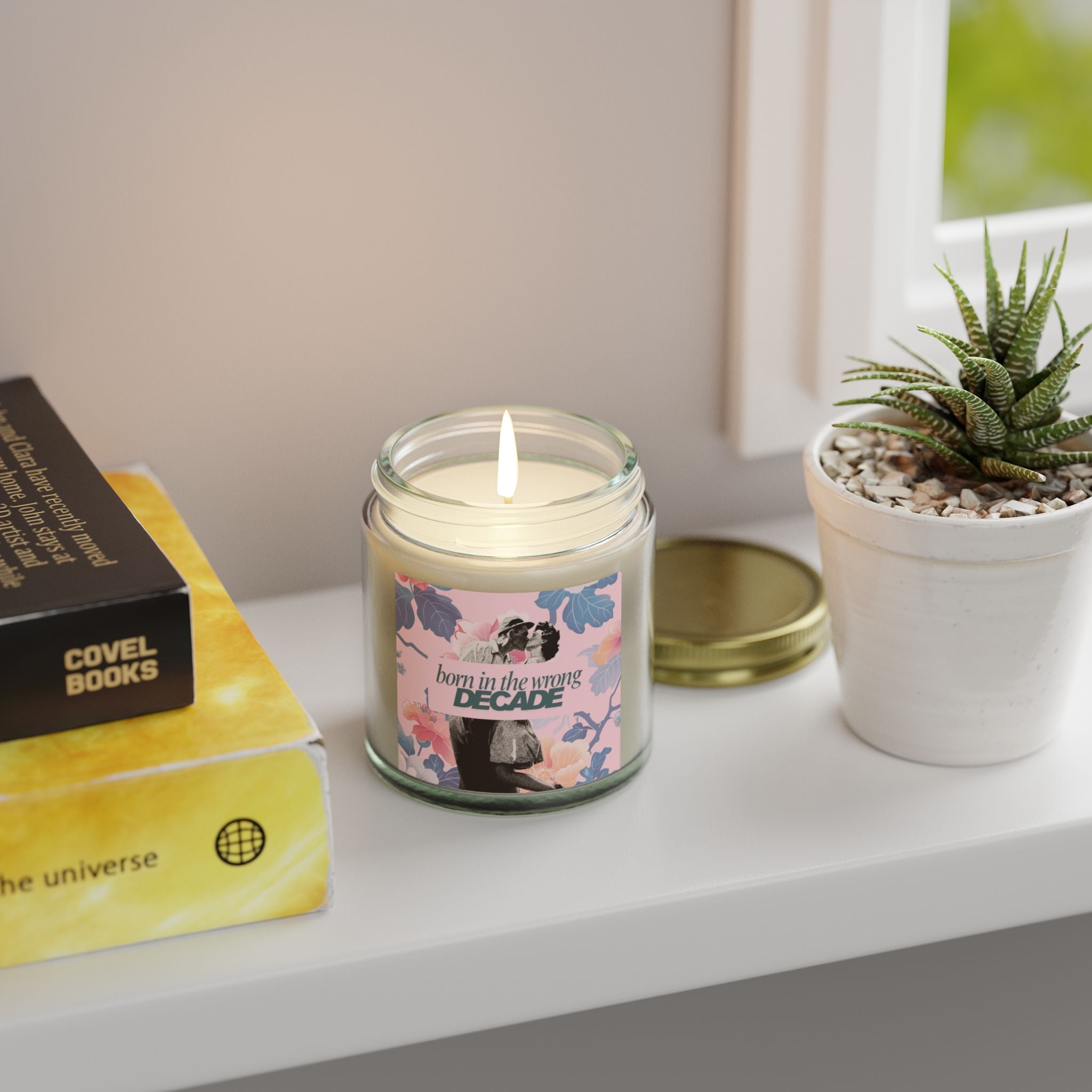 Vintage Romance – Born in the Wrong Decade Candle 💌🌹🕯️